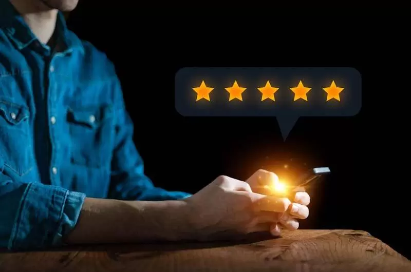 Boostez votre référencement local avec les avis clients